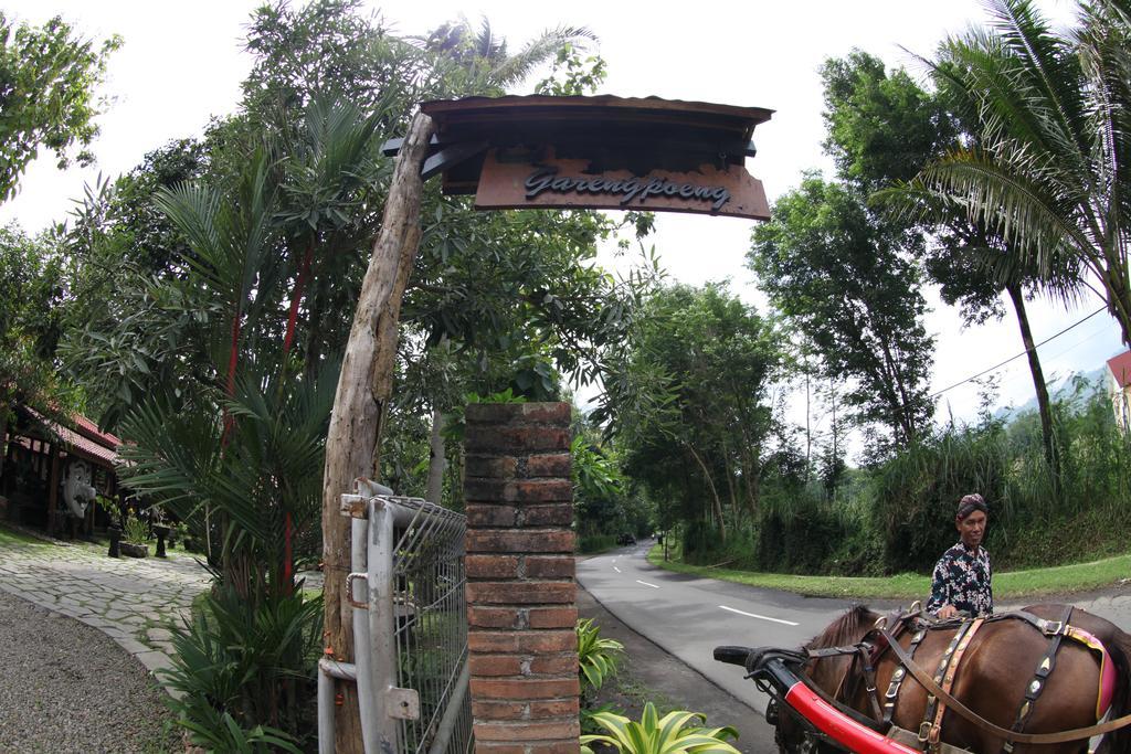 Omah Garengpoeng Guest House Magelang Quarto foto
